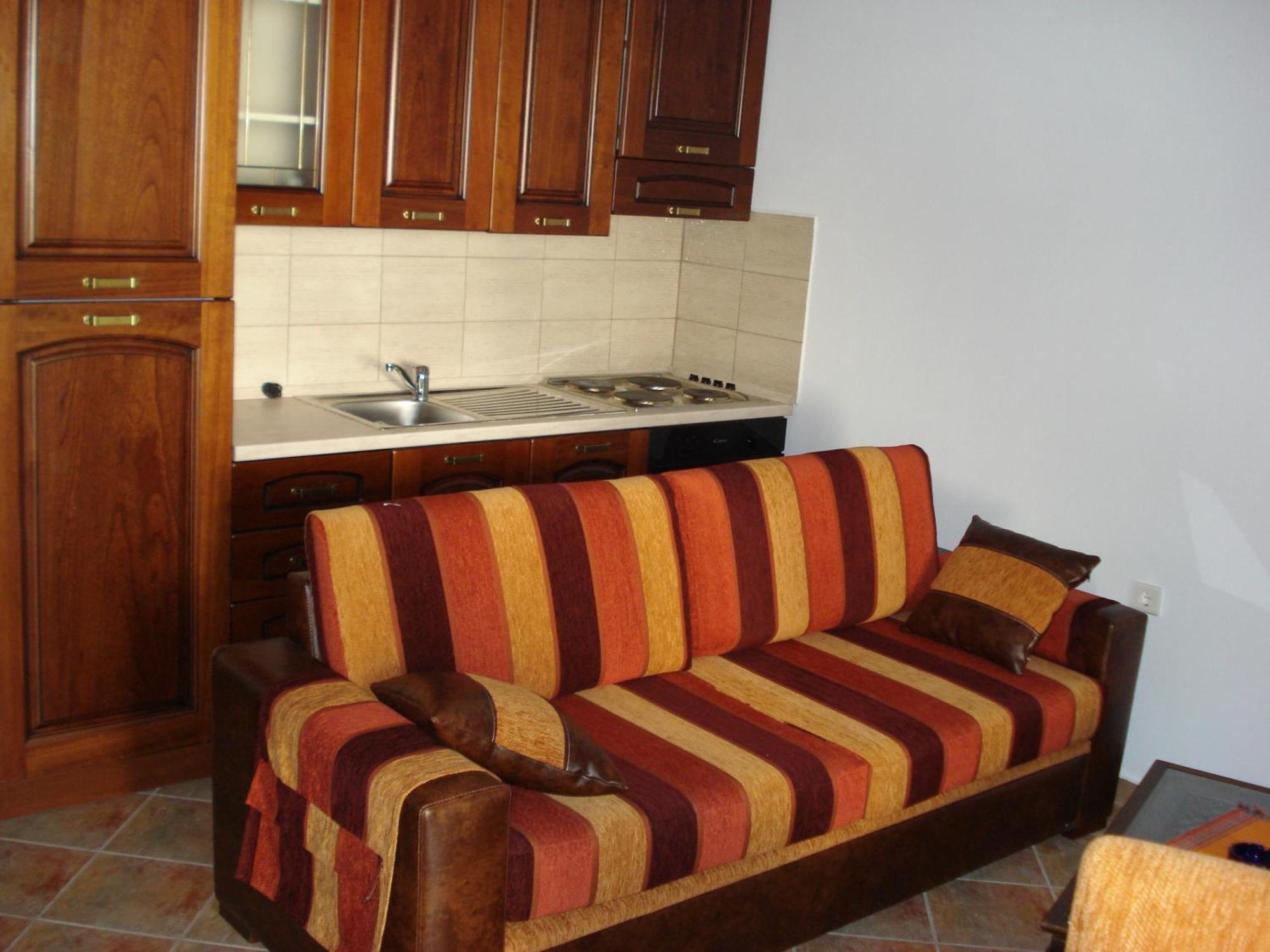 Menir Luxury Apartments Принос Экстерьер фото