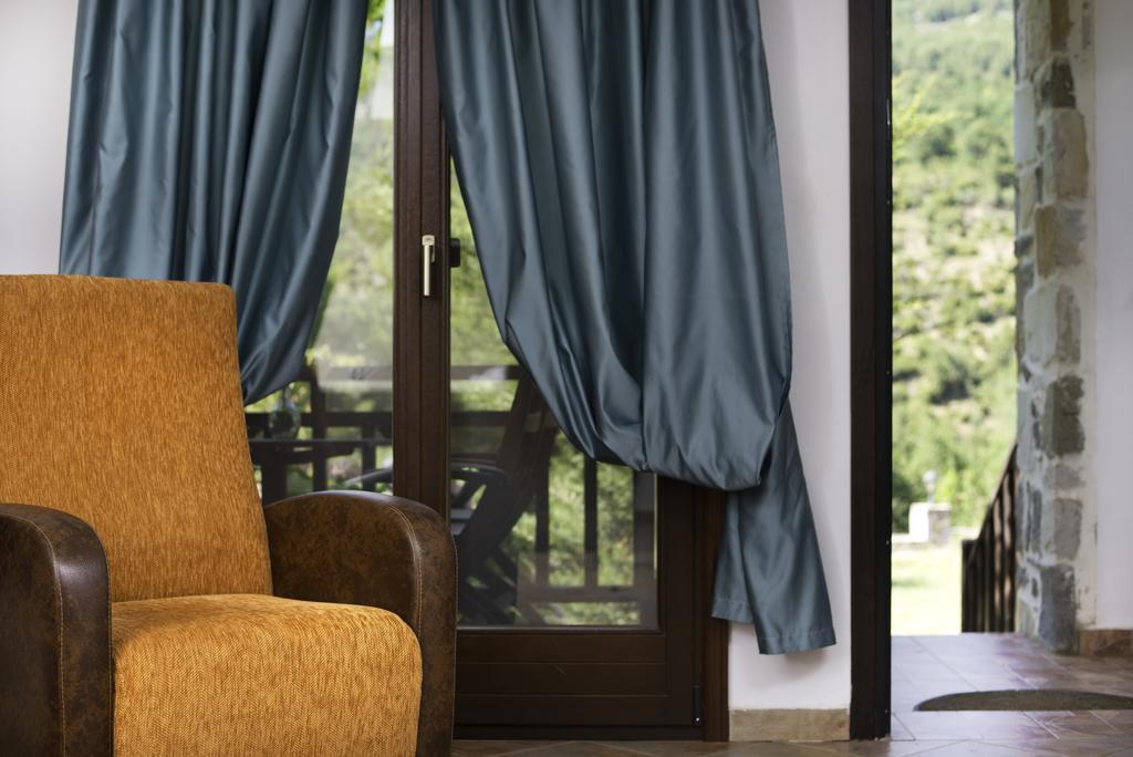 Menir Luxury Apartments Принос Экстерьер фото
